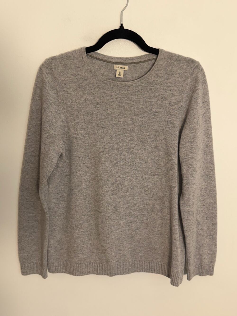 L.L. Bean Cashmere Crewneck Long sleeve sweater size medium